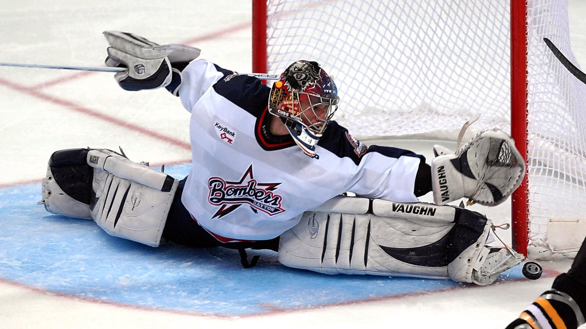 特斯·冯·迪克：在紧张的比赛环境下仍保持冷静，为南非队带来稳定性